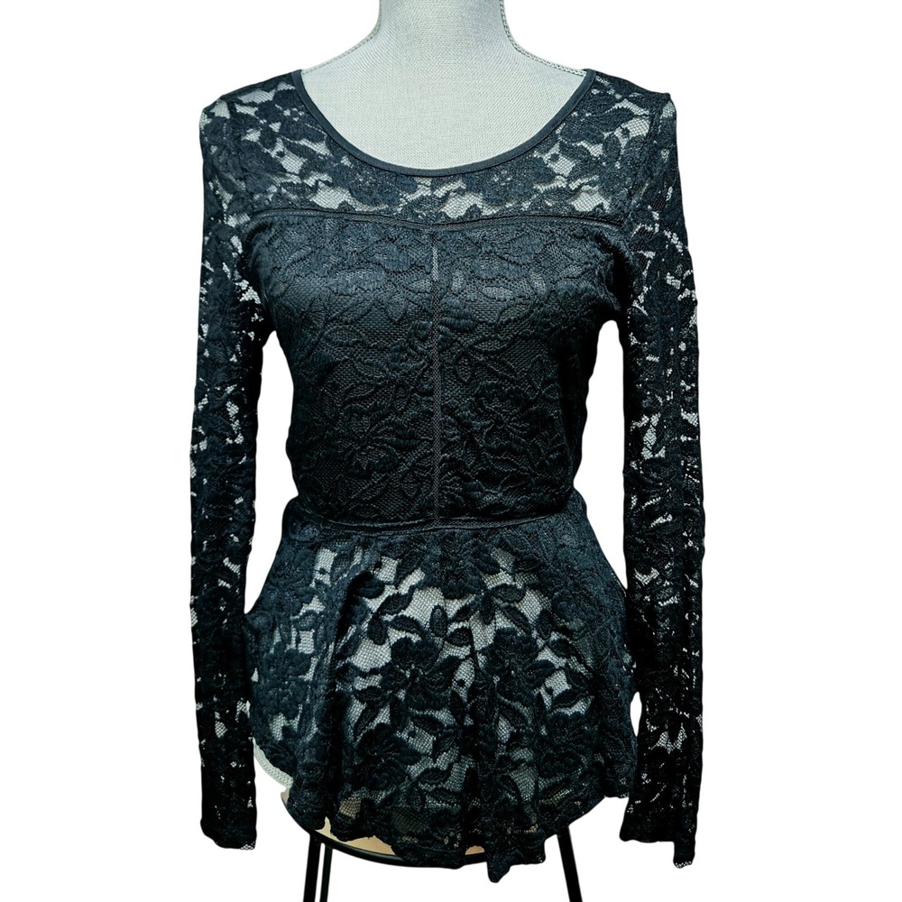 Material Girl Black Lace Peplum Long Sleeve Top M Goth Whimsigoth Romantic Night